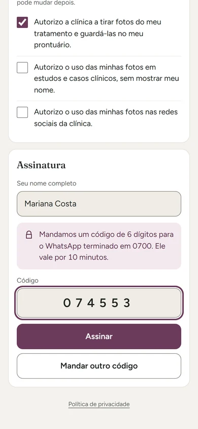 Assinatura do termo de consentimento no celular: as três autorizações de imagem, o nome da paciente e o código de 6 dígitos recebido pelo WhatsApp